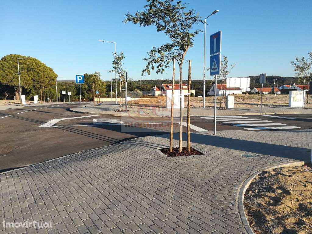 Lote para construção de moradia e piscina - aldeia - Grande imagem: 4/9
