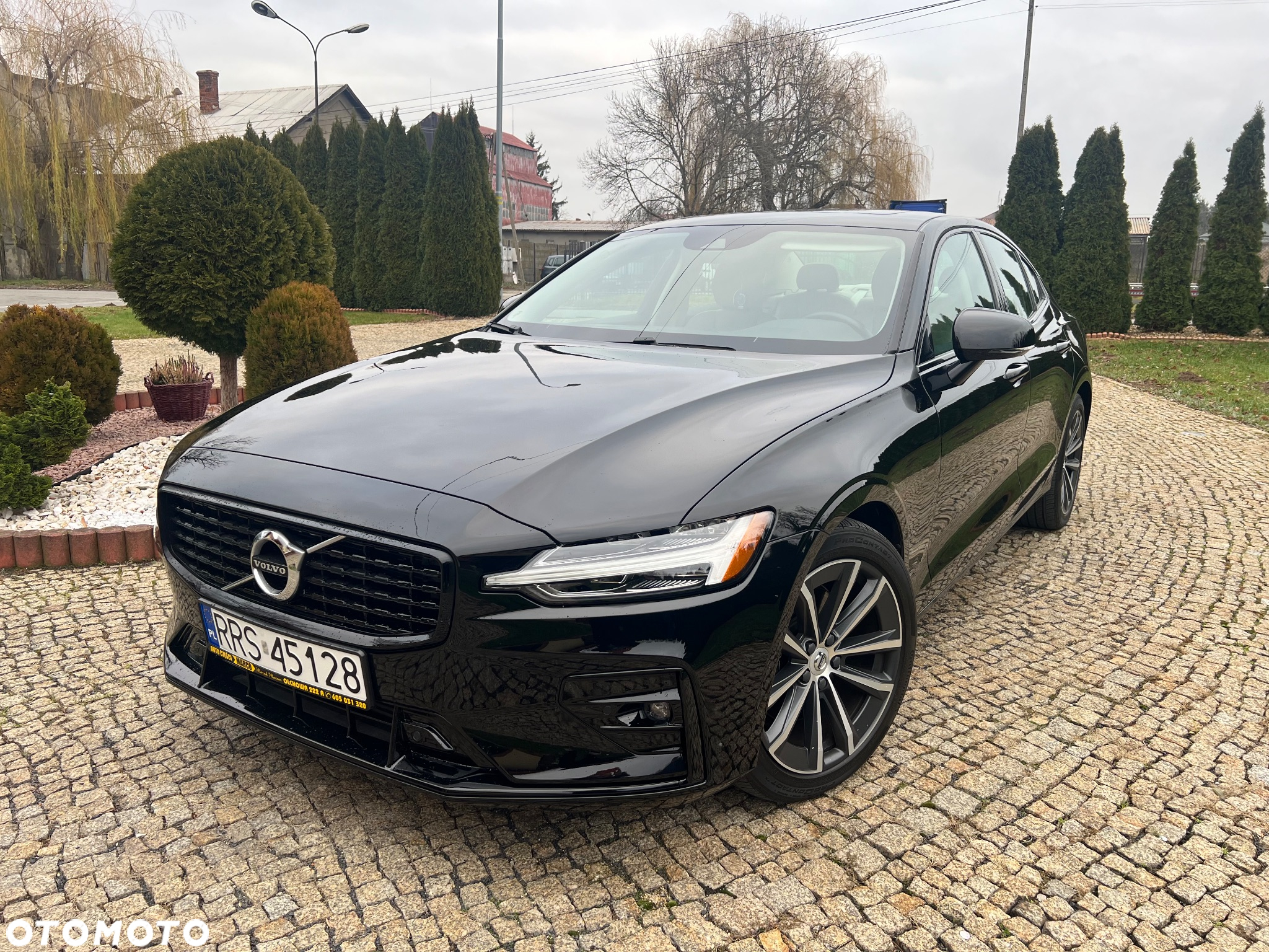 Volvo S60 T5 AWD Momentum Pro - 16