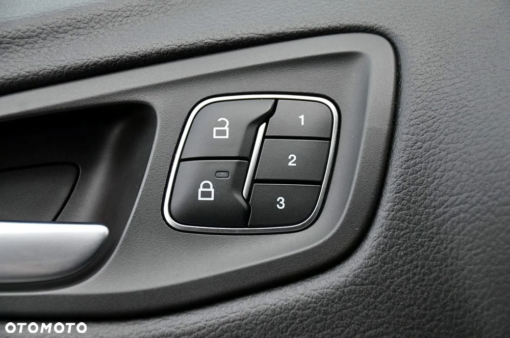 Ford Kuga 1.5 EcoBoost 4x4 ST-Line - 28