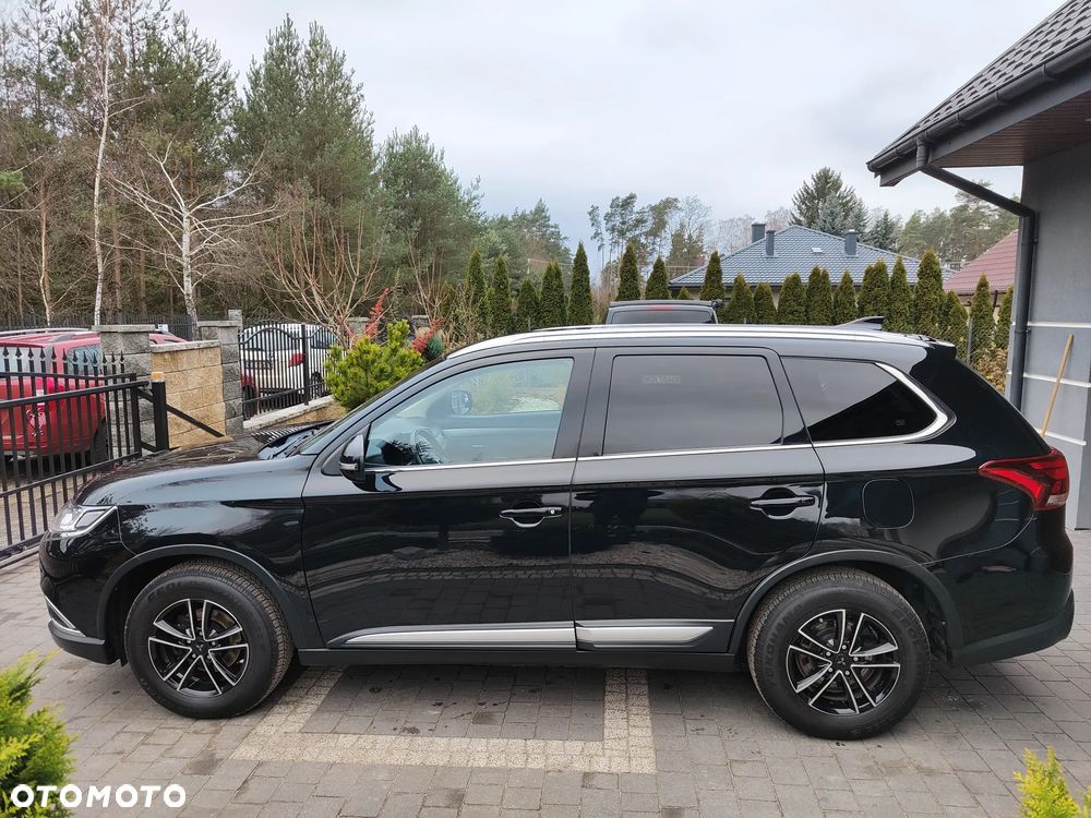Mitsubishi Outlander 2.0 2WD Invite - 36