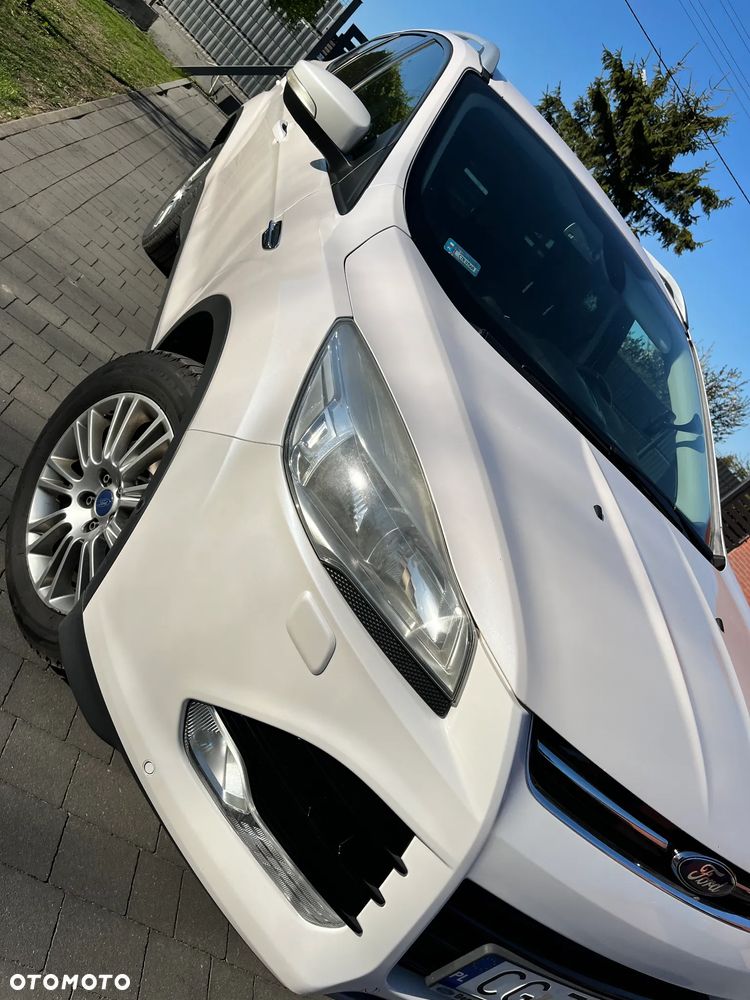 Ford Kuga 2.0 TDCi 4WD Titanium - 4