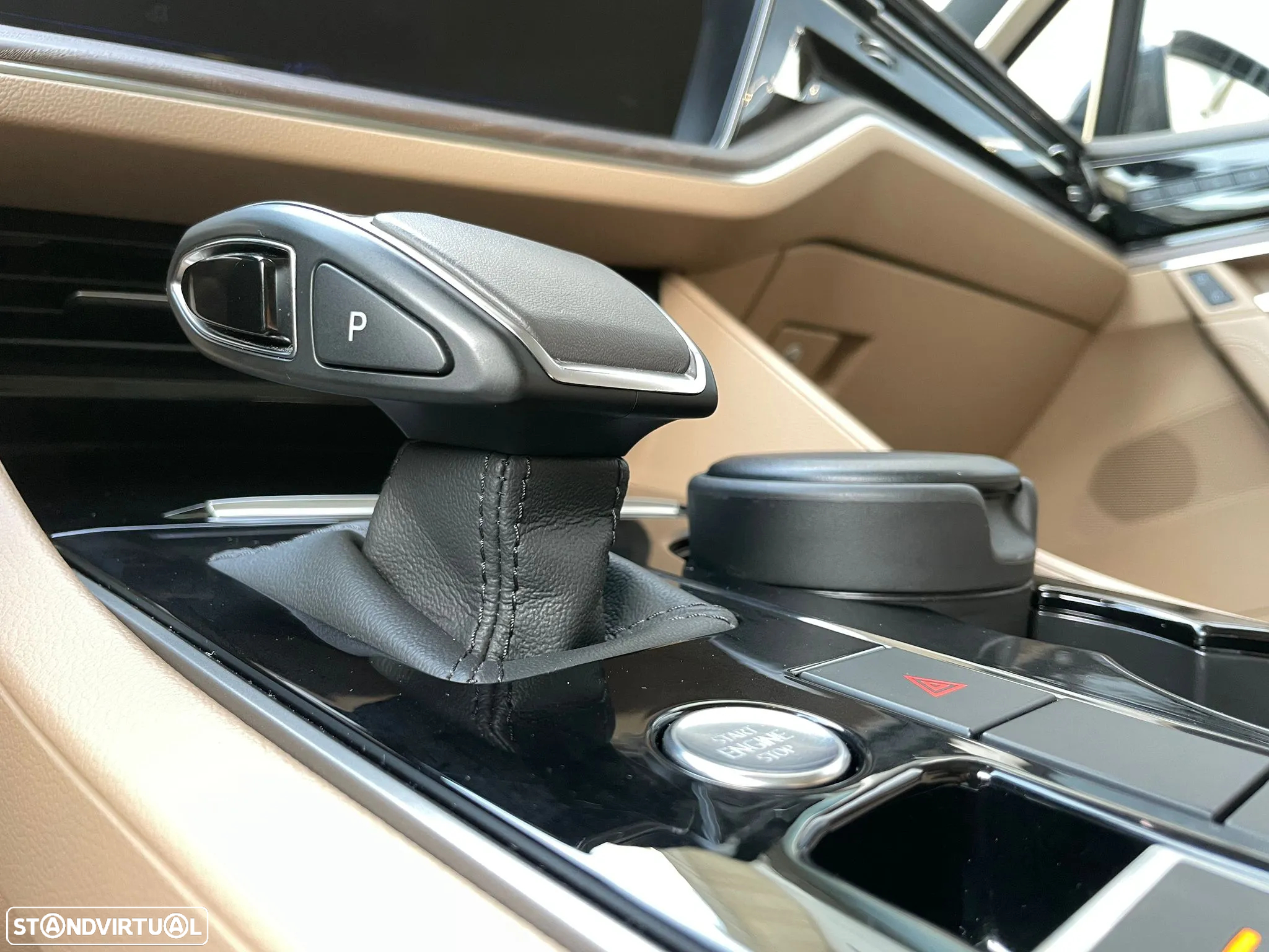 VW Touareg 3.0 TDI V6 Elegance Plus - 28