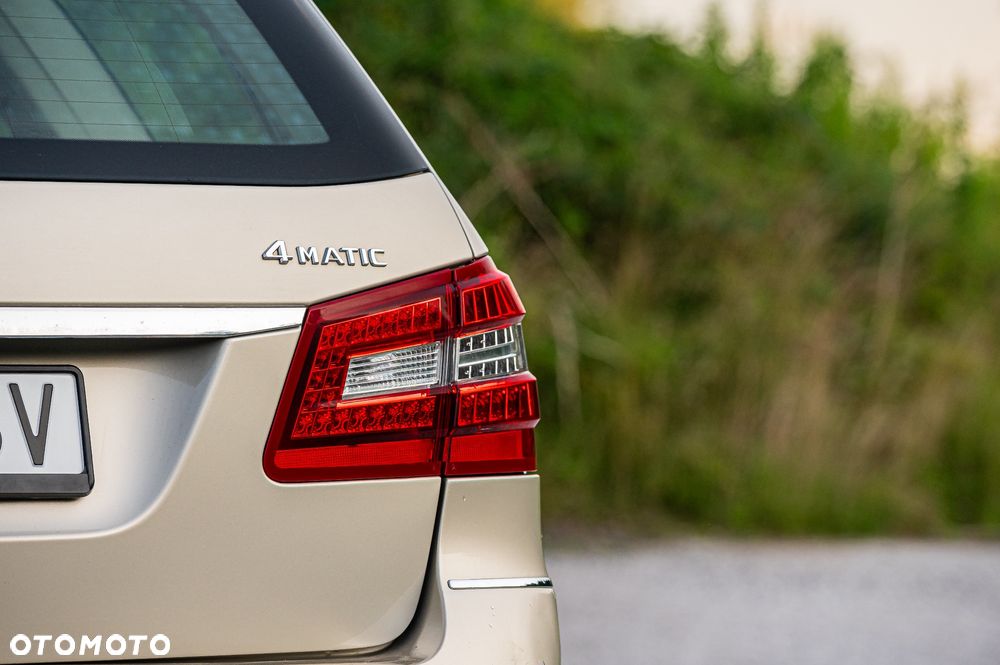 Mercedes-Benz Klasa E 350 CDI BlueEff - 29