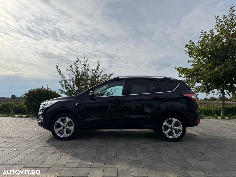 Ford Kuga - 17