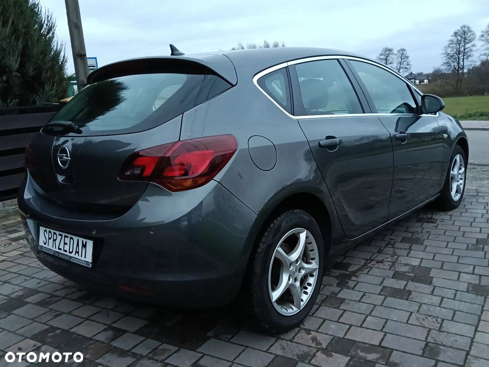 Opel Astra 1.6 NAVI - 6