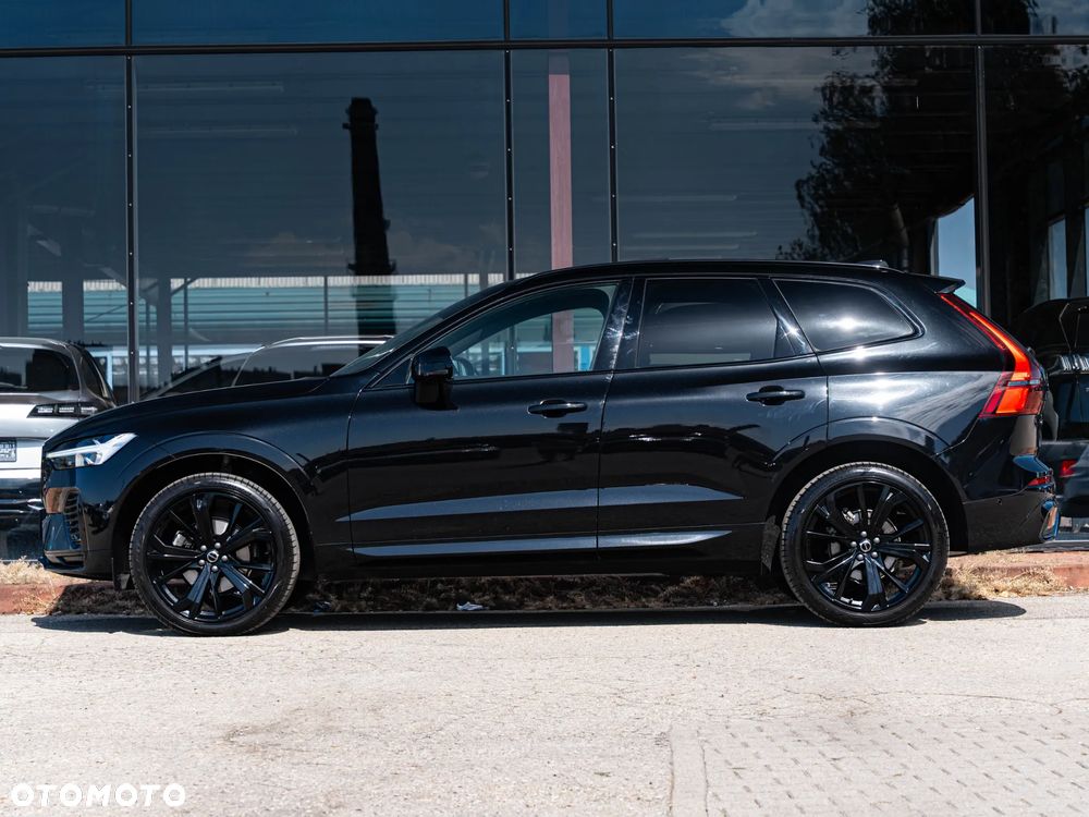 Volvo XC 60 B5 B AWD Plus Dark - 17