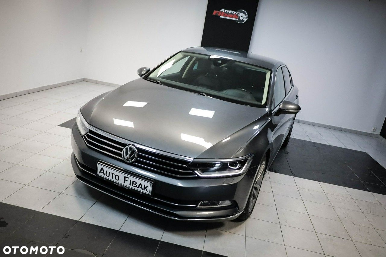 Volkswagen Passat - 6