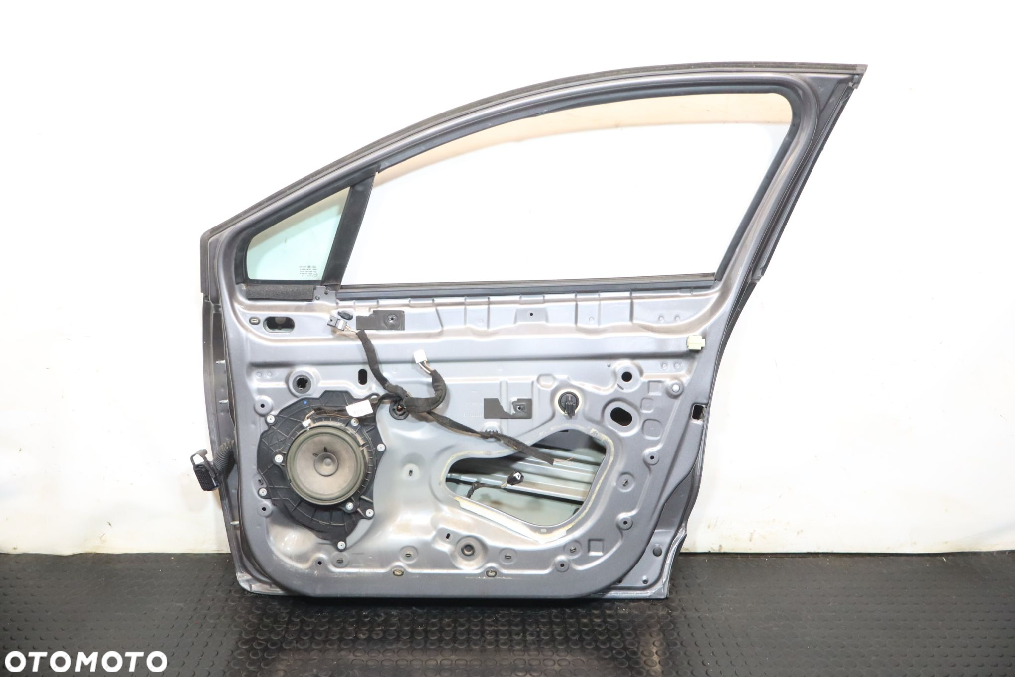 DRZWI PRAWY PRZÓD FORD FOCUS III MK3 HB - 2