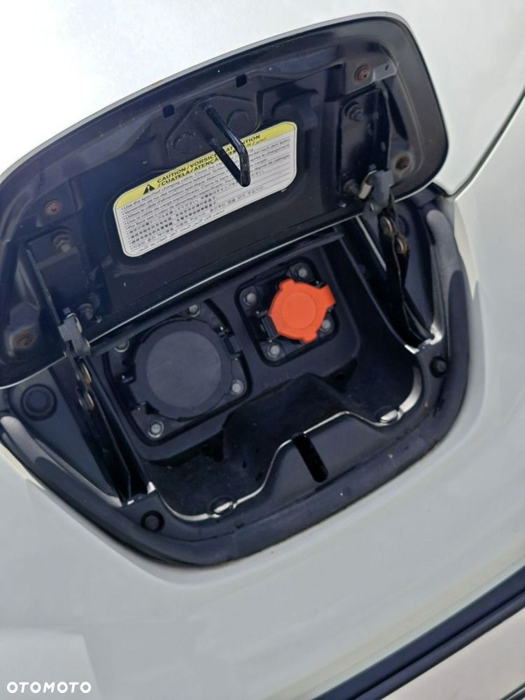 Nissan Leaf - 33