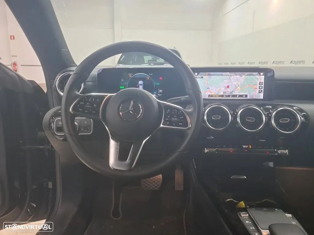 Mercedes-Benz CLA 250 e Shooting Brake Style Plus - 9