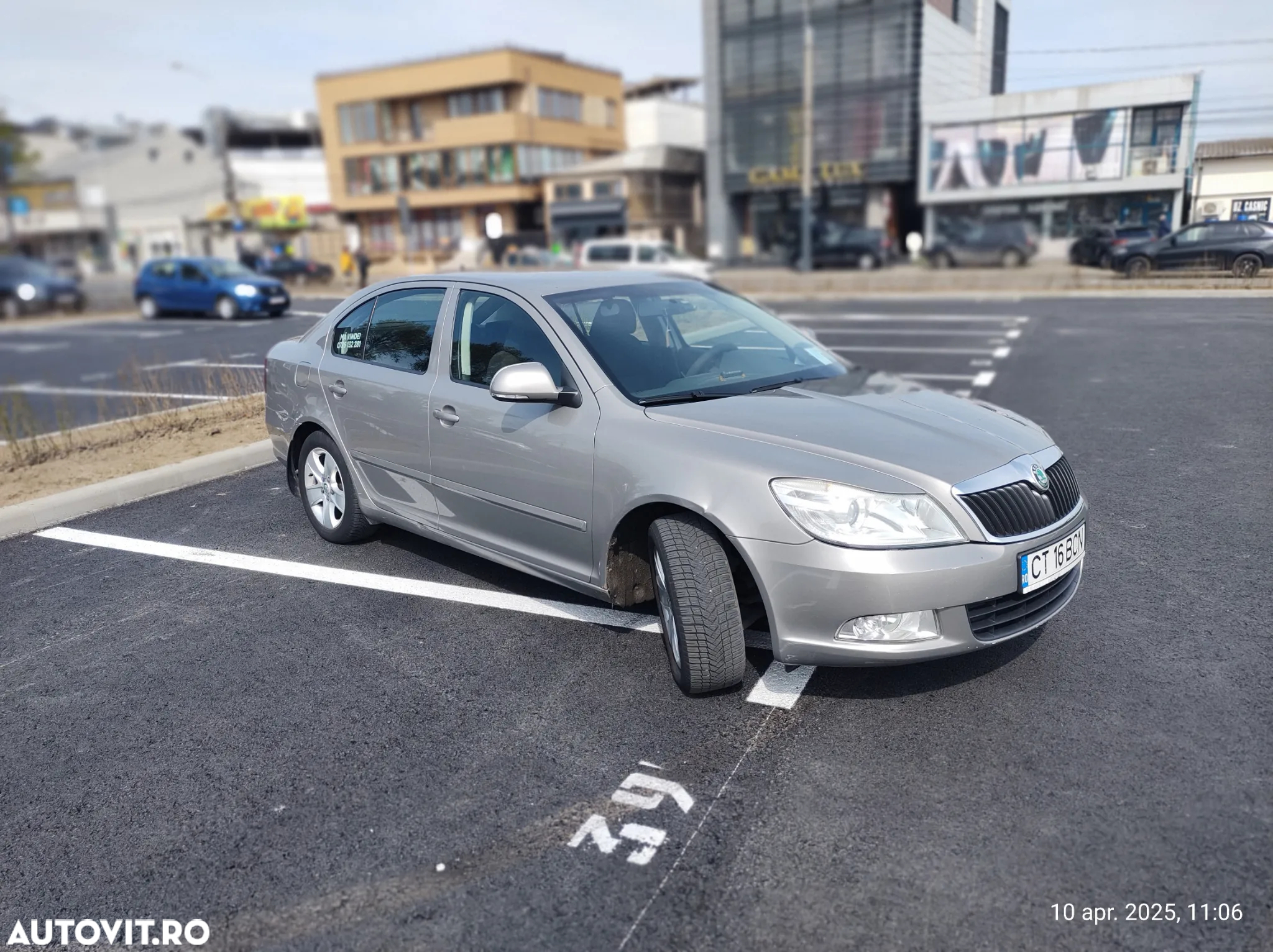 Skoda Octavia 1.6 MPI Ambiente - 7