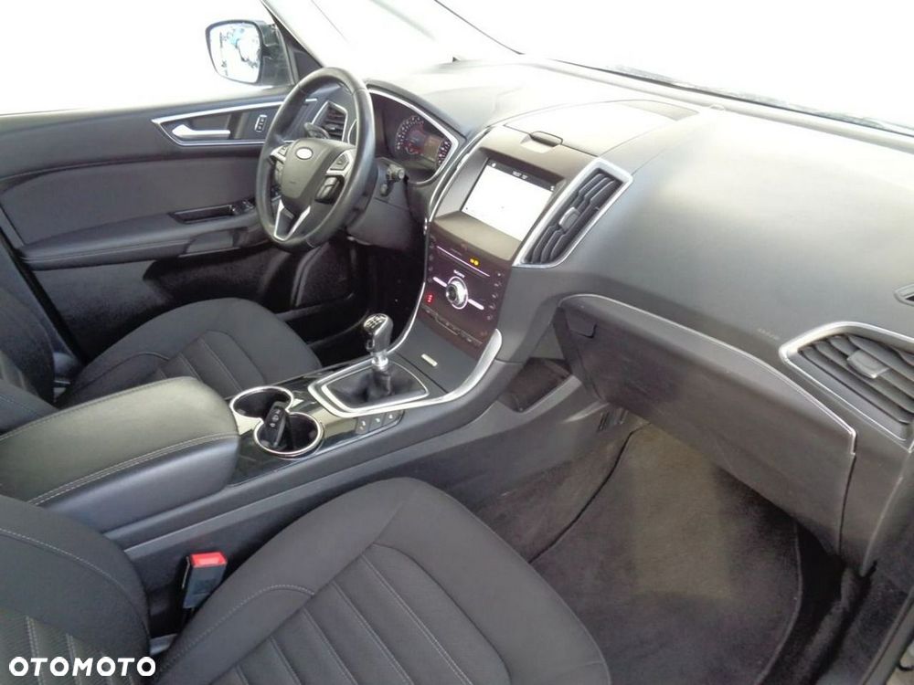 Ford Galaxy - 14