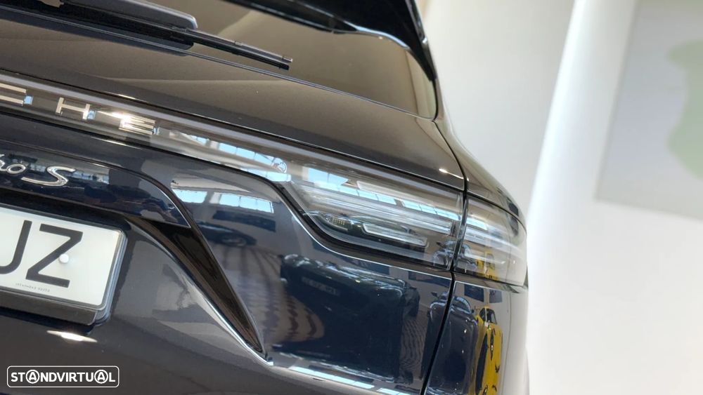 Porsche Cayenne Turbo S E-Hybrid - 14