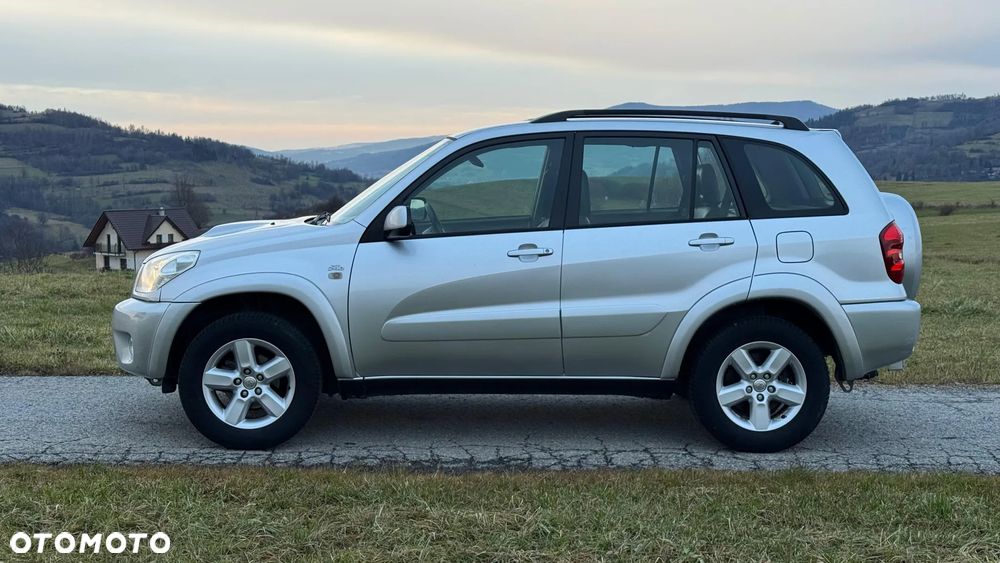 Toyota RAV4 D-4D 4x4 Executive - 12