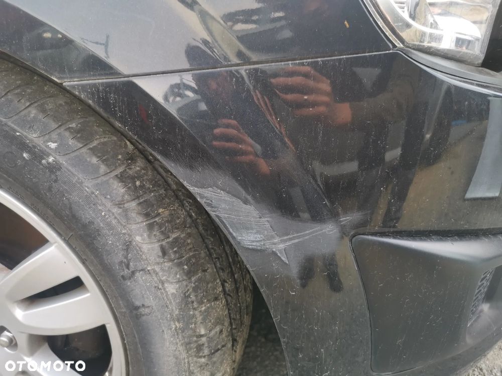 Częsci Chevrolet Aveo T300 2011 Lakier GAR - 19