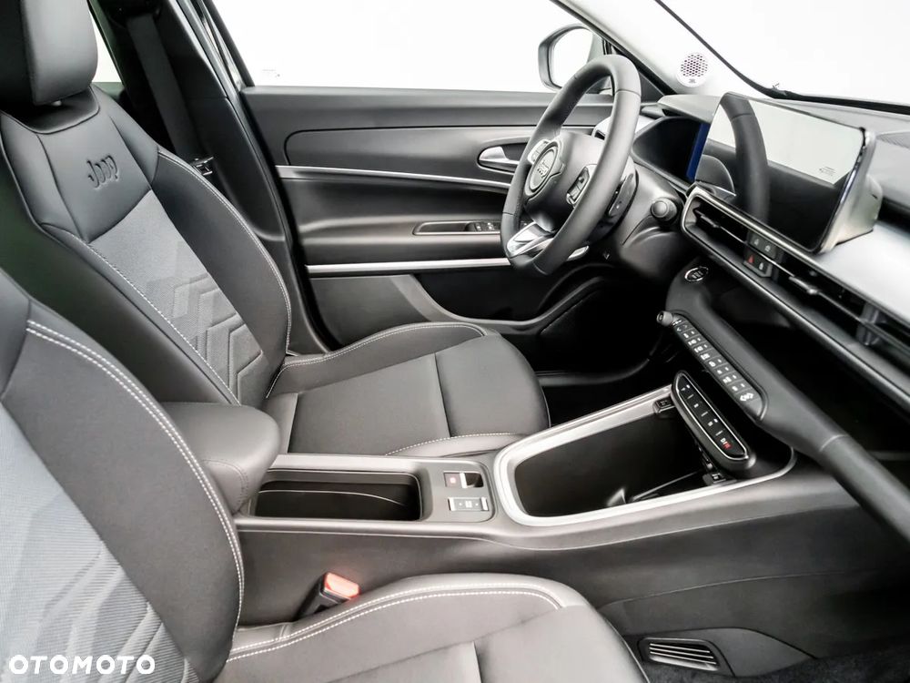 Jeep Avenger 1.2 T3 mHEV Altitude FWD eDCT6 - 15