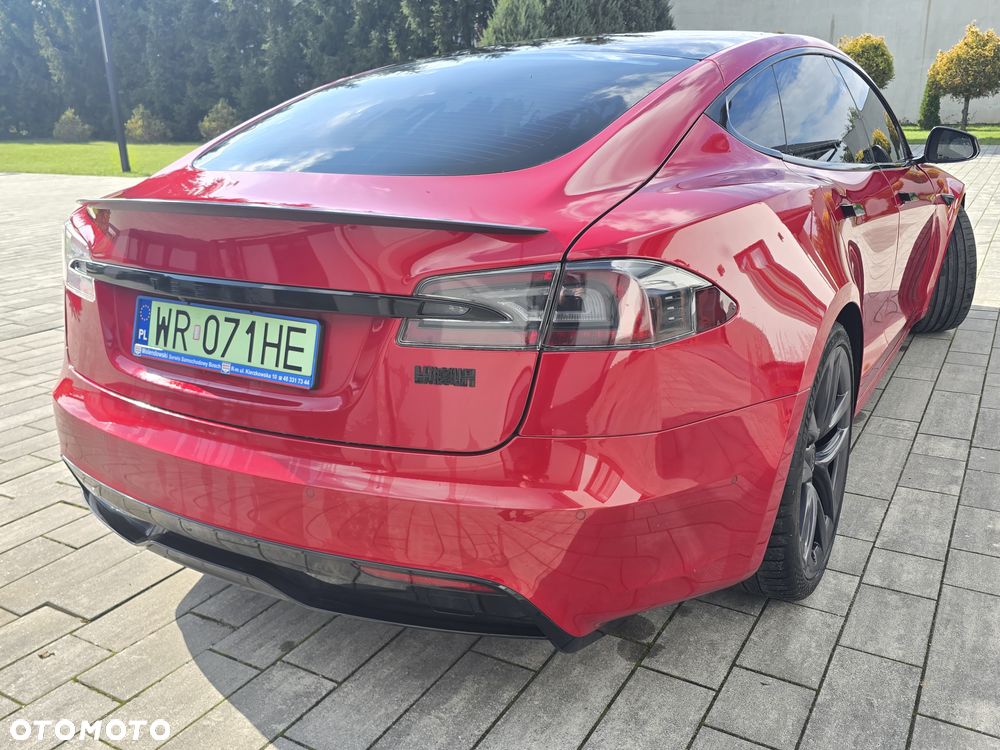 Tesla Model S Plaid - 12