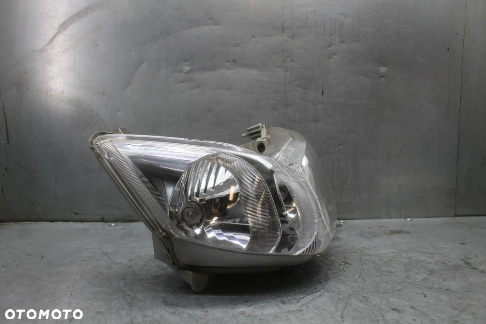 Suzuki Burgman AN 400 K4 K5 lampa przód przednia - 2