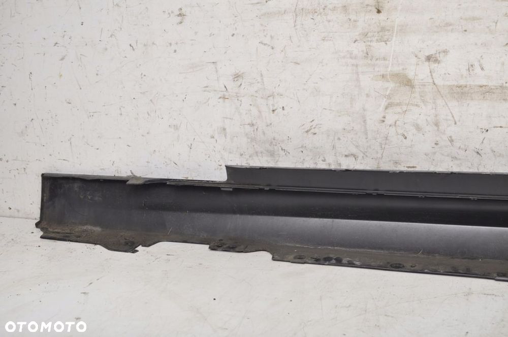 BMW F22 NAKŁADKA PROGOWA PRAWA B39 - 7