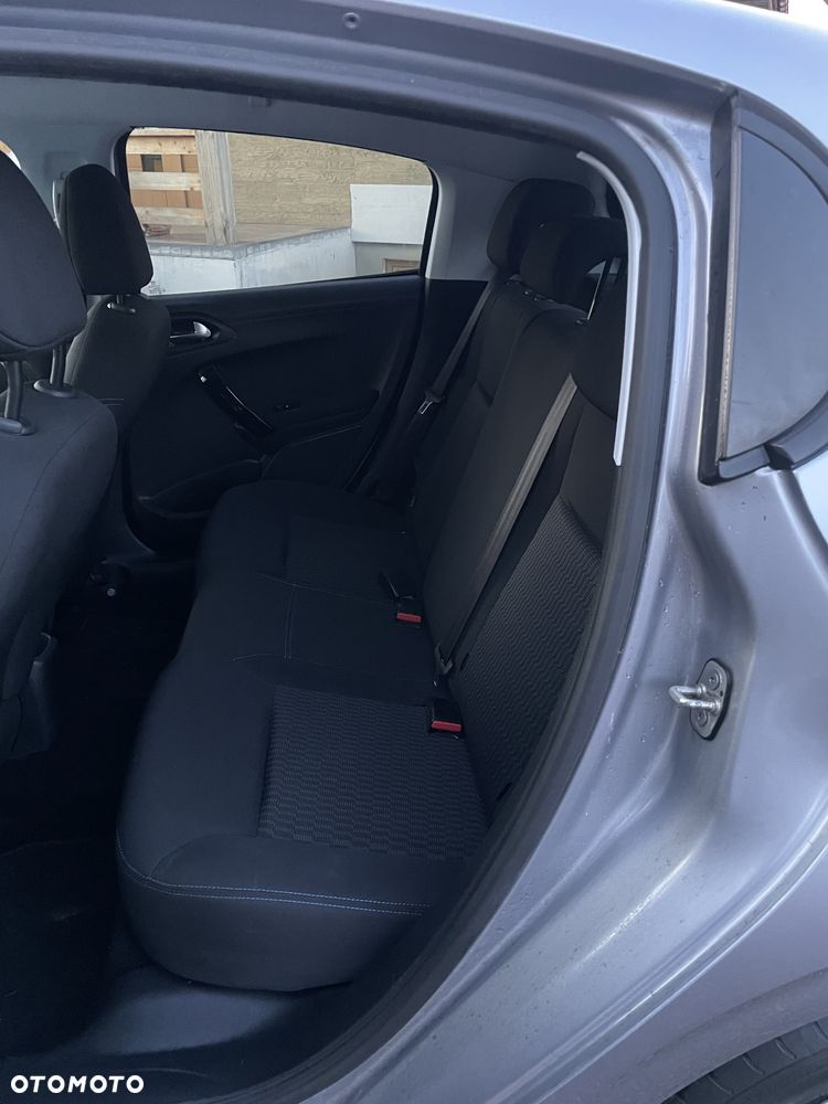 Peugeot 308 - 4