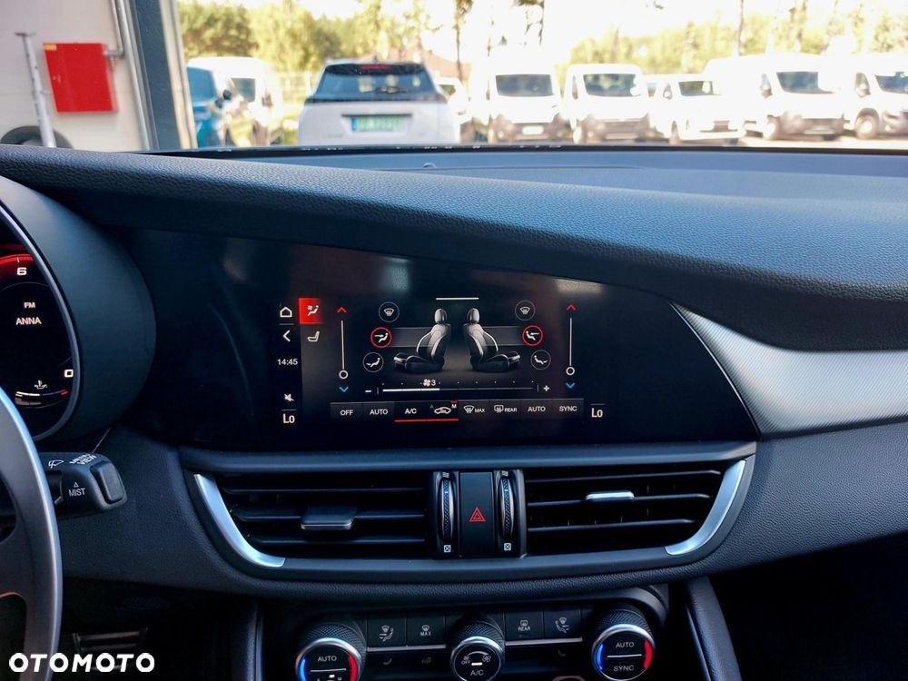 Alfa Romeo Giulia 2.0 Turbo Veloce Q4 - 25
