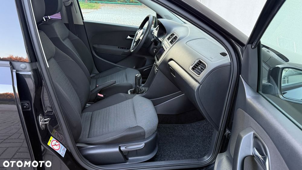 Volkswagen Polo - 31