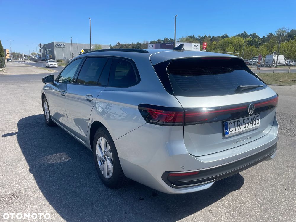 Volkswagen Passat - 5