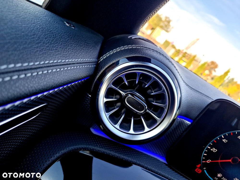 Mercedes-Benz CLA 220 d 8G-DCT - 20