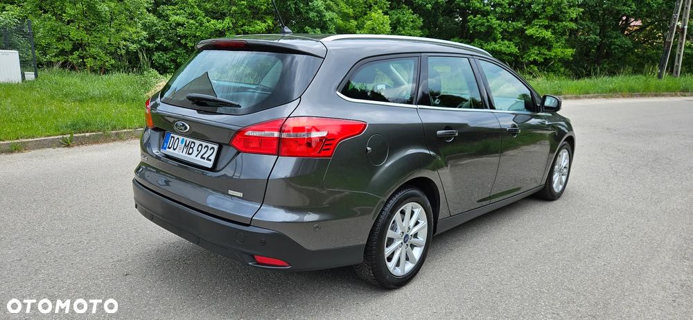 Ford Focus 1.0 EcoBoost Titanium - 3