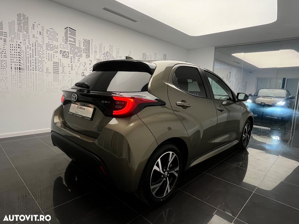 Toyota Yaris 1.5 VVT-i HSD Dynamic - 6