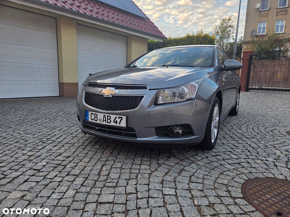 Chevrolet Cruze 1.8 LT - 2