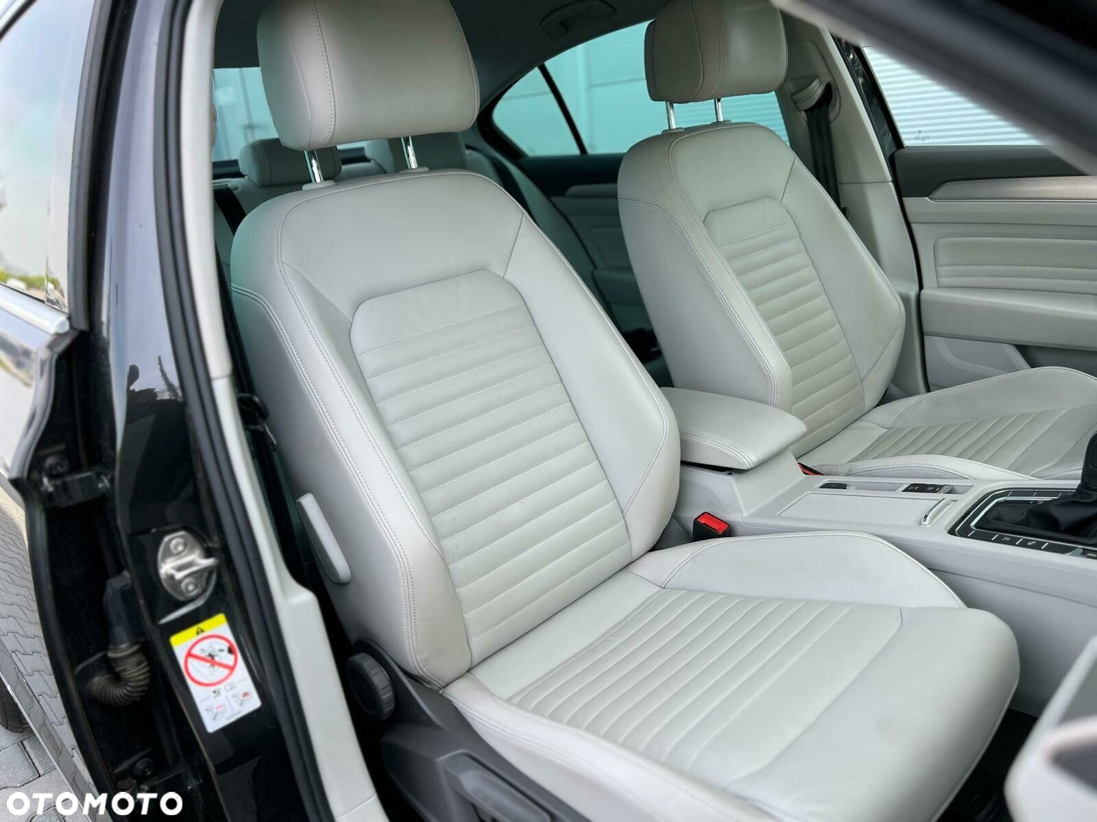 Volkswagen Passat 2.0 TSI Elegance DSG - 18