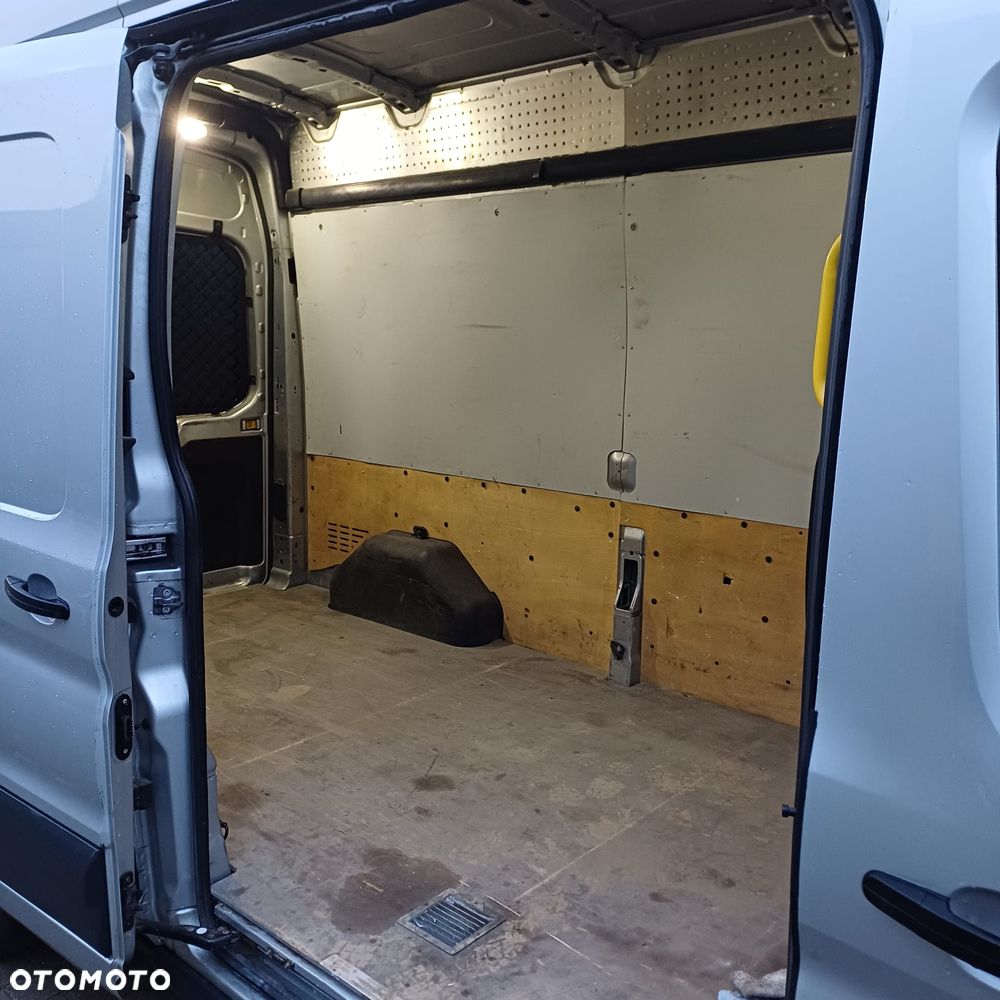Ford Transit - 8
