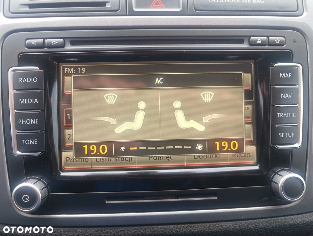 Volkswagen Tiguan 2.0 TDI DPF BlueMotion Technology Sport & Style - 28