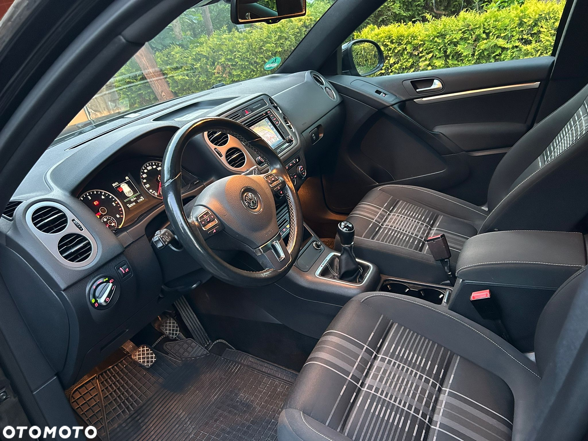 Volkswagen Tiguan - 10