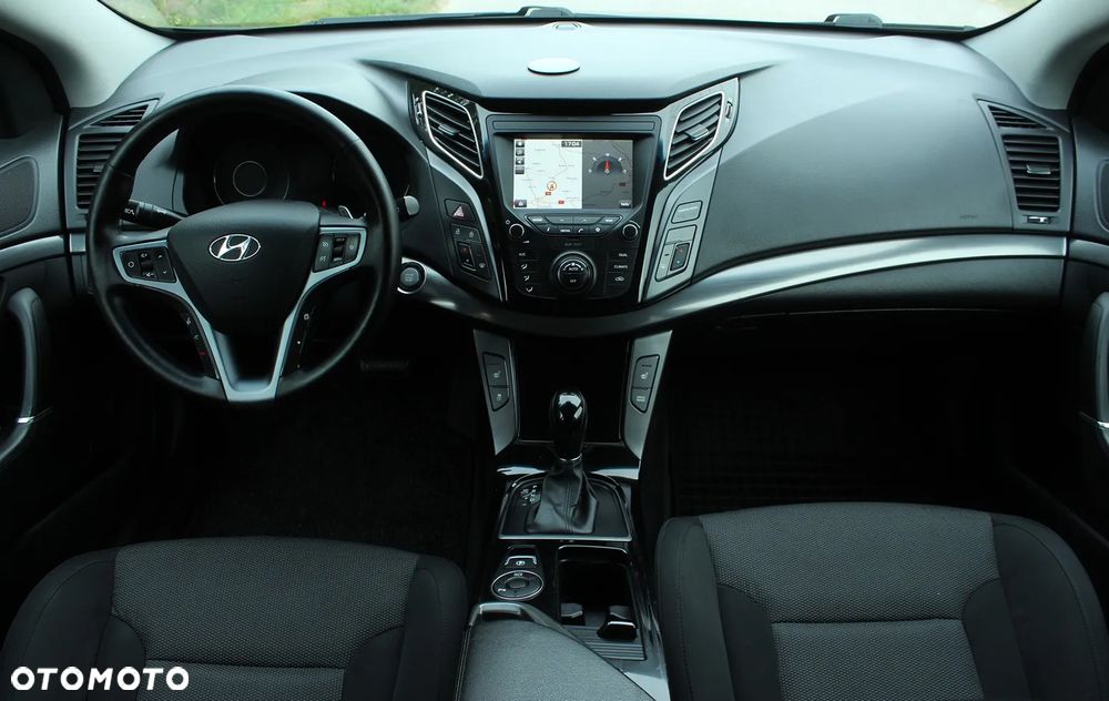 Hyundai i40 Kombi 1.7 CRDi DCT Premium - 24