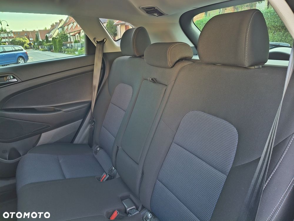 Hyundai Tucson blue 1.6 GDi 2WD Navi - 32
