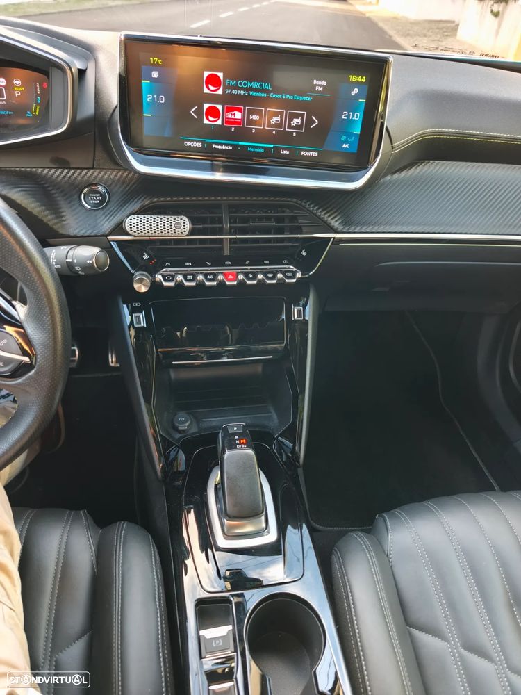 Peugeot e-2008 GT - 6