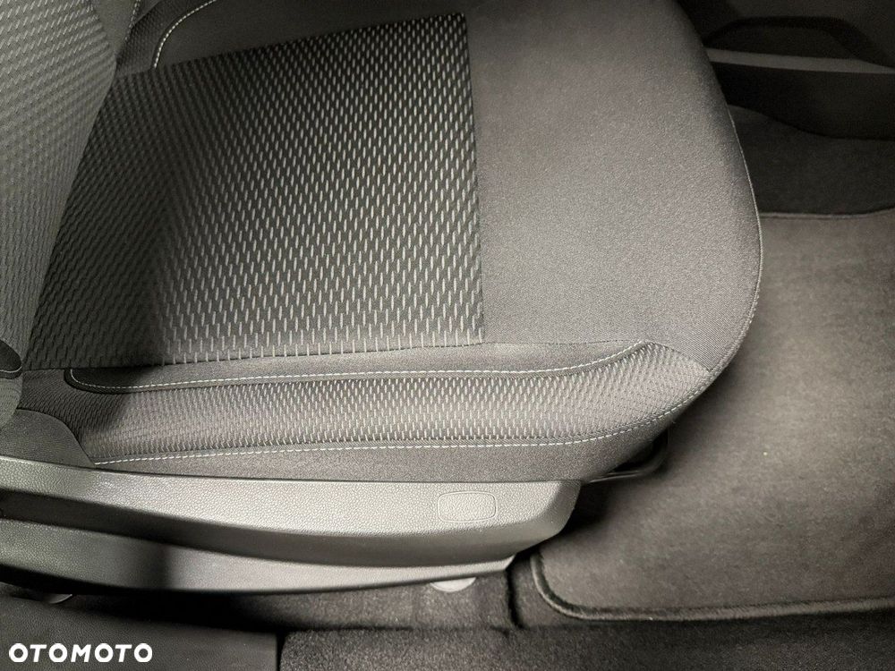 Dacia Duster 1.6 SCe Comfort - 29