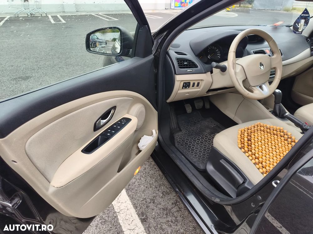Renault Fluence 1.6 16V Expression - 10