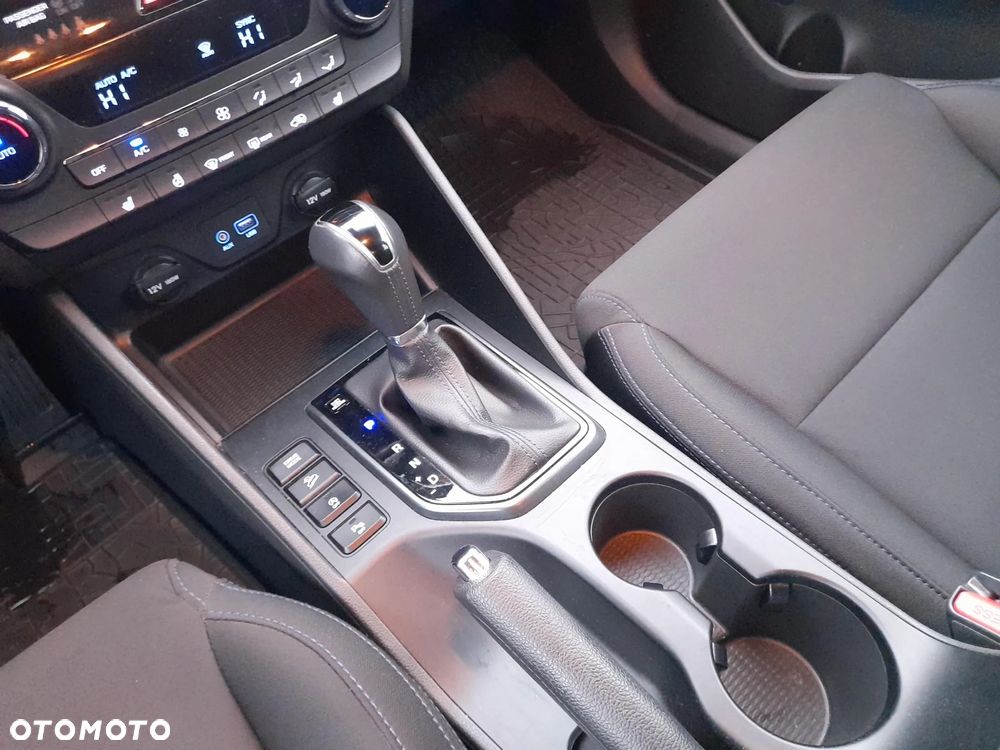 Hyundai Tucson 1.7 CRDI BlueDrive Comfort 2WD DCT - 15