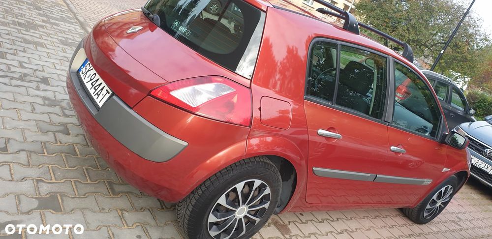 Renault Megane 1.6 Confort Authenique - 4