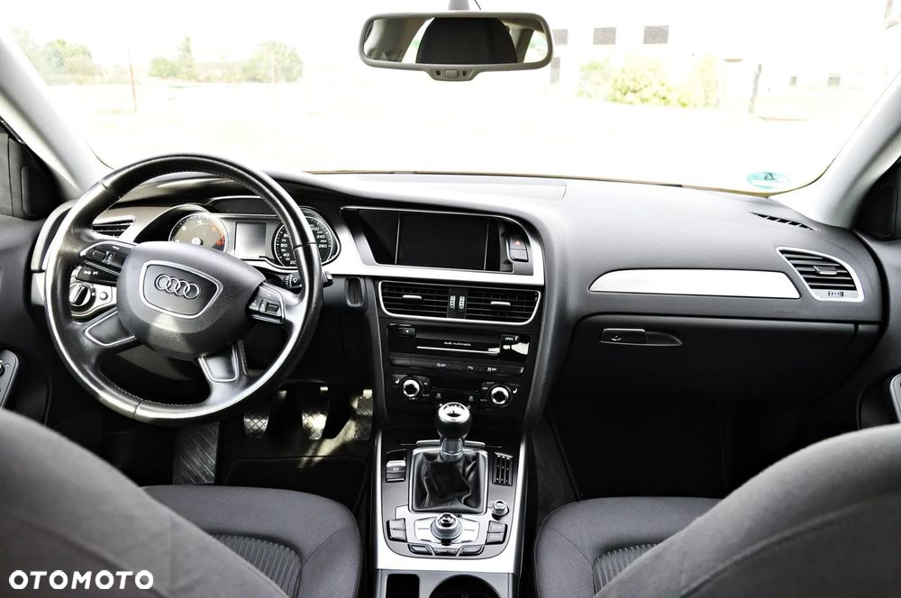 Audi A4 Avant 2.0 TDI - 15