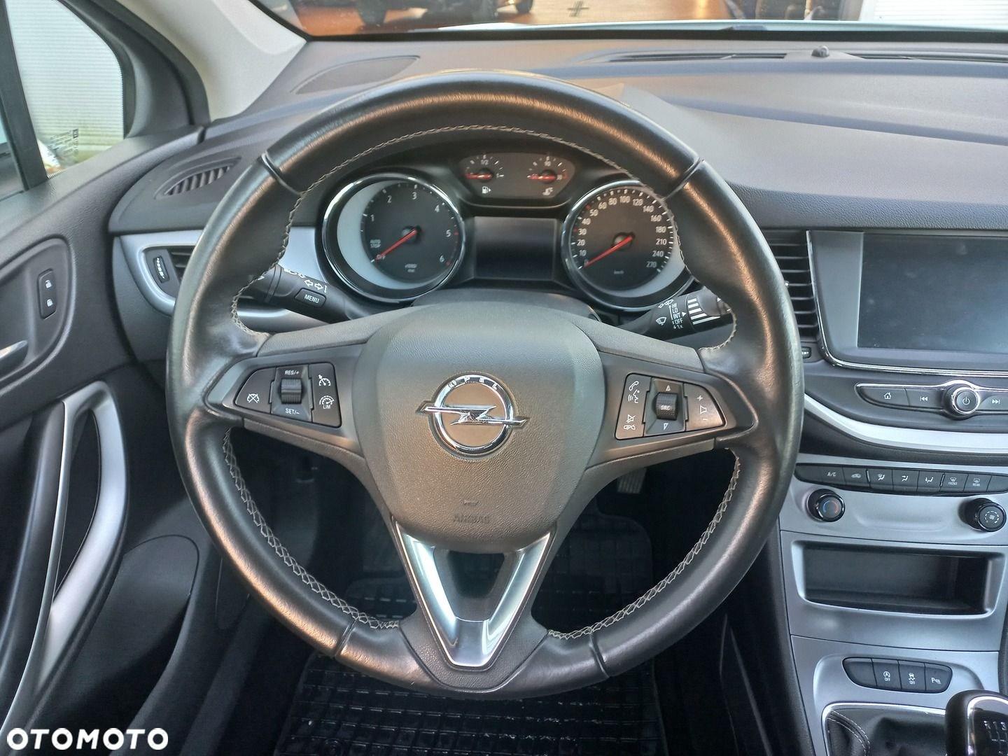 Opel Astra V 1.6 CDTI Enjoy S&S - 12