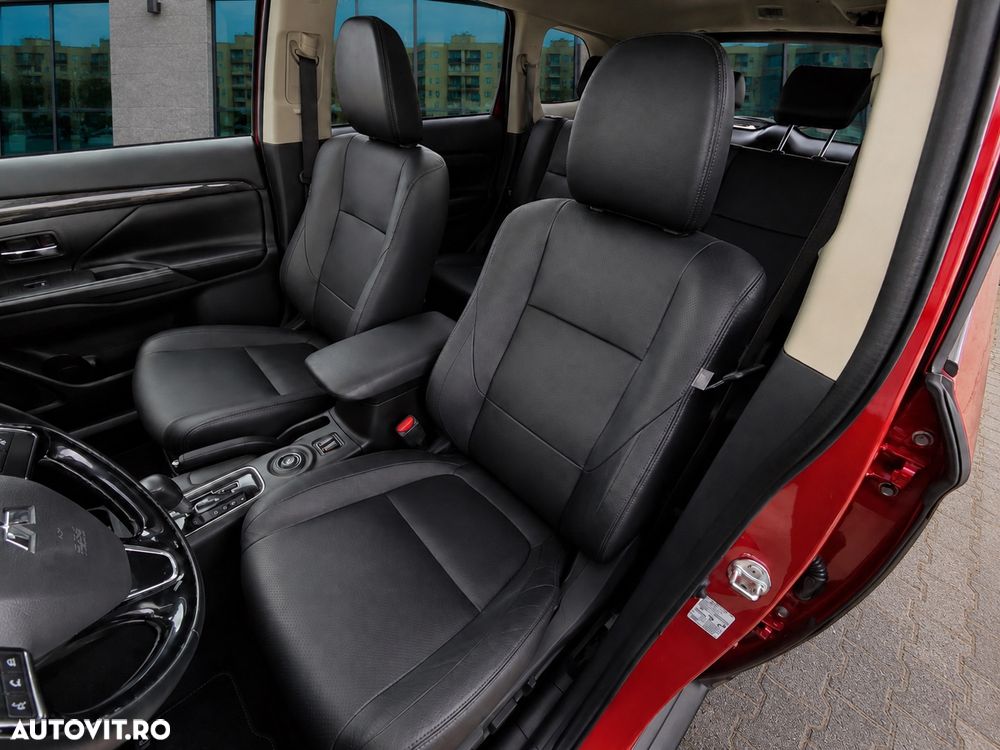 Mitsubishi Outlander - 9