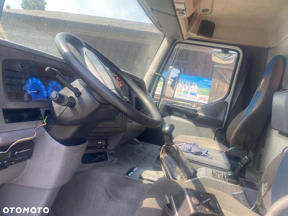 Renault Premium - 17