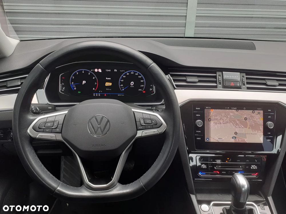 Volkswagen Passat 2.0 TSI Elegance DSG - 11