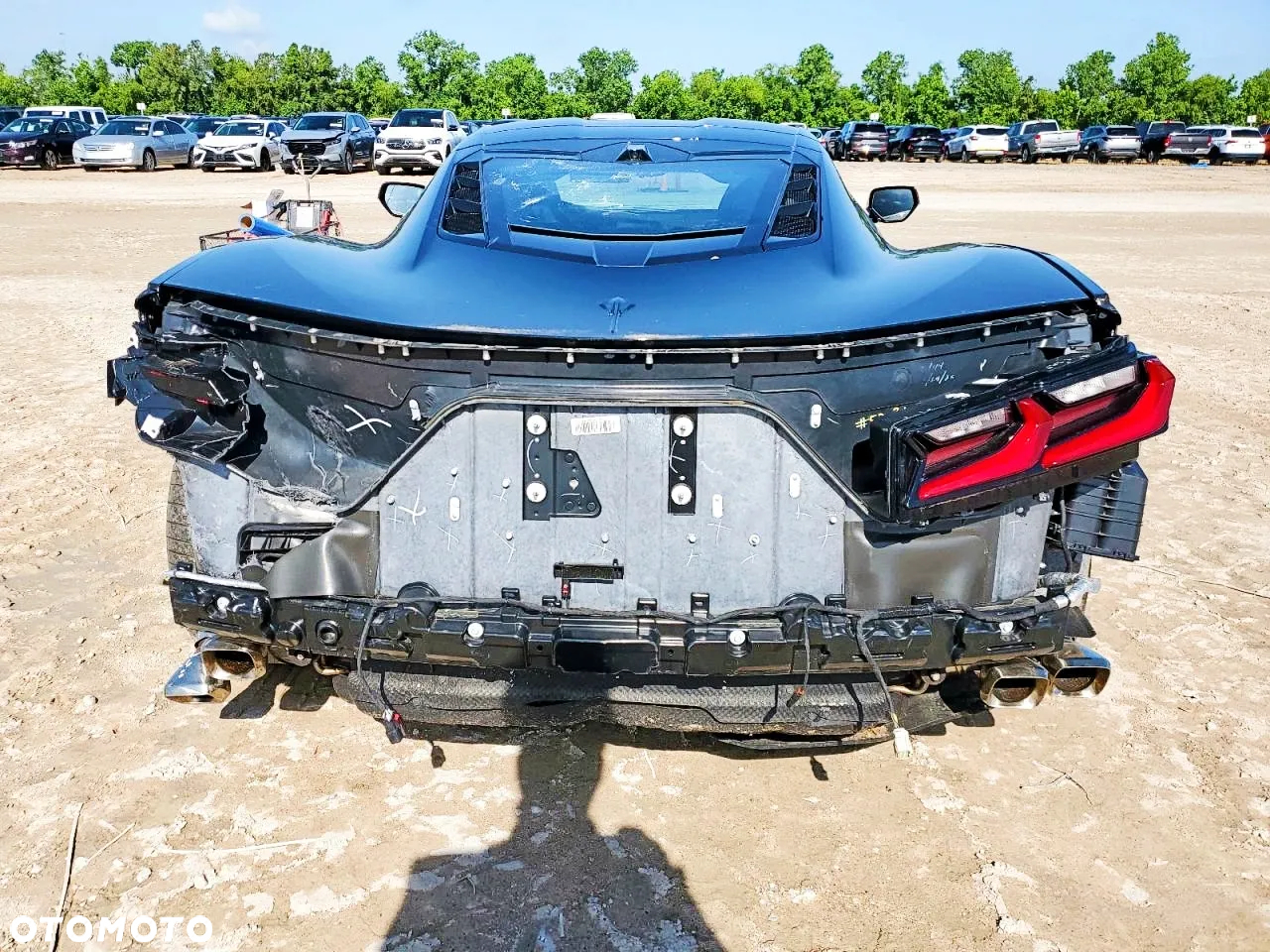 Chevrolet Corvette - 6