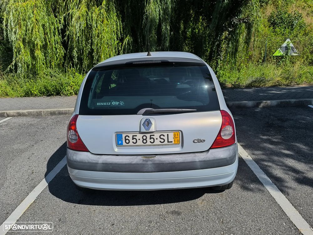Renault Clio 1.2 16V Dynamique - 8