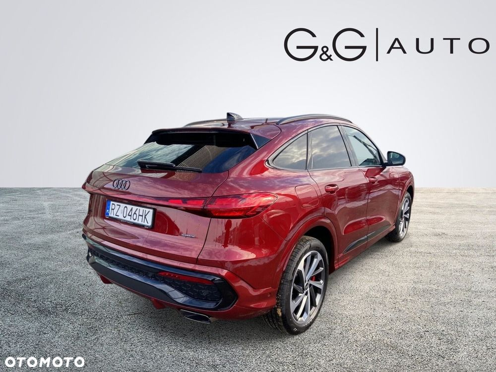 Audi Q5 Sportback - 6